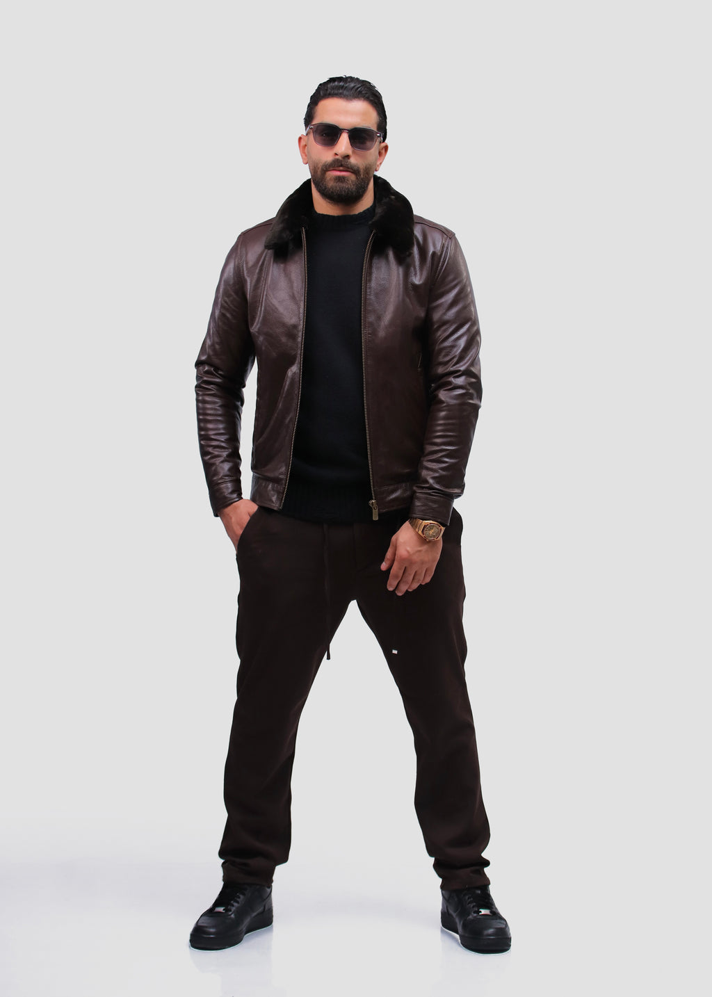 Veste en Cuir de Vachette avec Col en Fourrure démontable. ɴ𝓸𝓾𝓿𝓮𝓵𝓵𝓮 𝓬𝓸𝓵𝓵𝓮𝓬𝓽𝓲𝓸𝓷