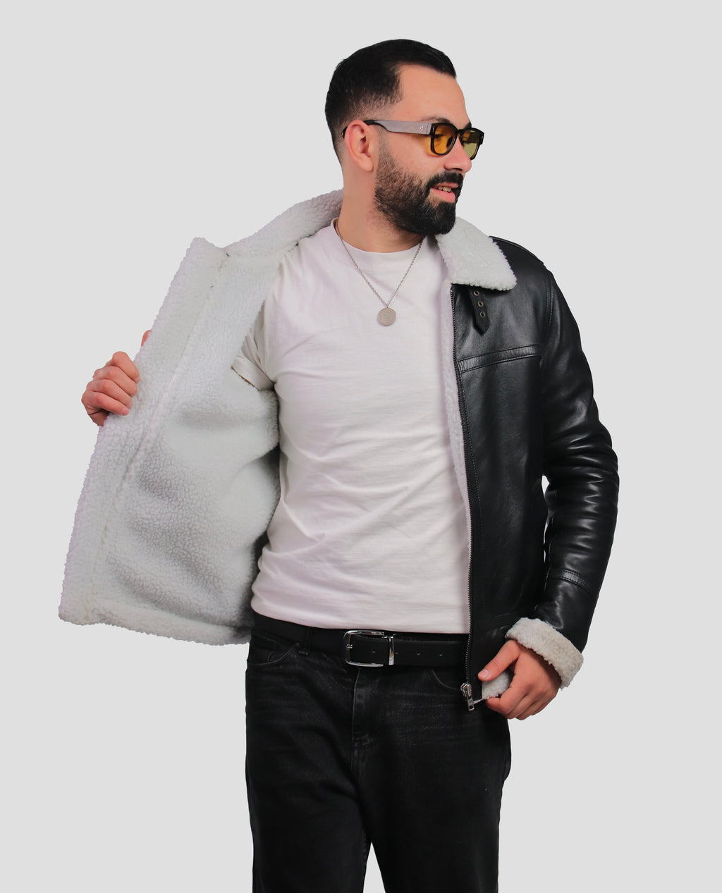 Veste en cuir avec doublure en fourrure ɴ𝓸𝓾𝓿𝓮𝓵𝓵𝓮 𝓬𝓸𝓵𝓵𝓮𝓬𝓽𝓲𝓸𝓷