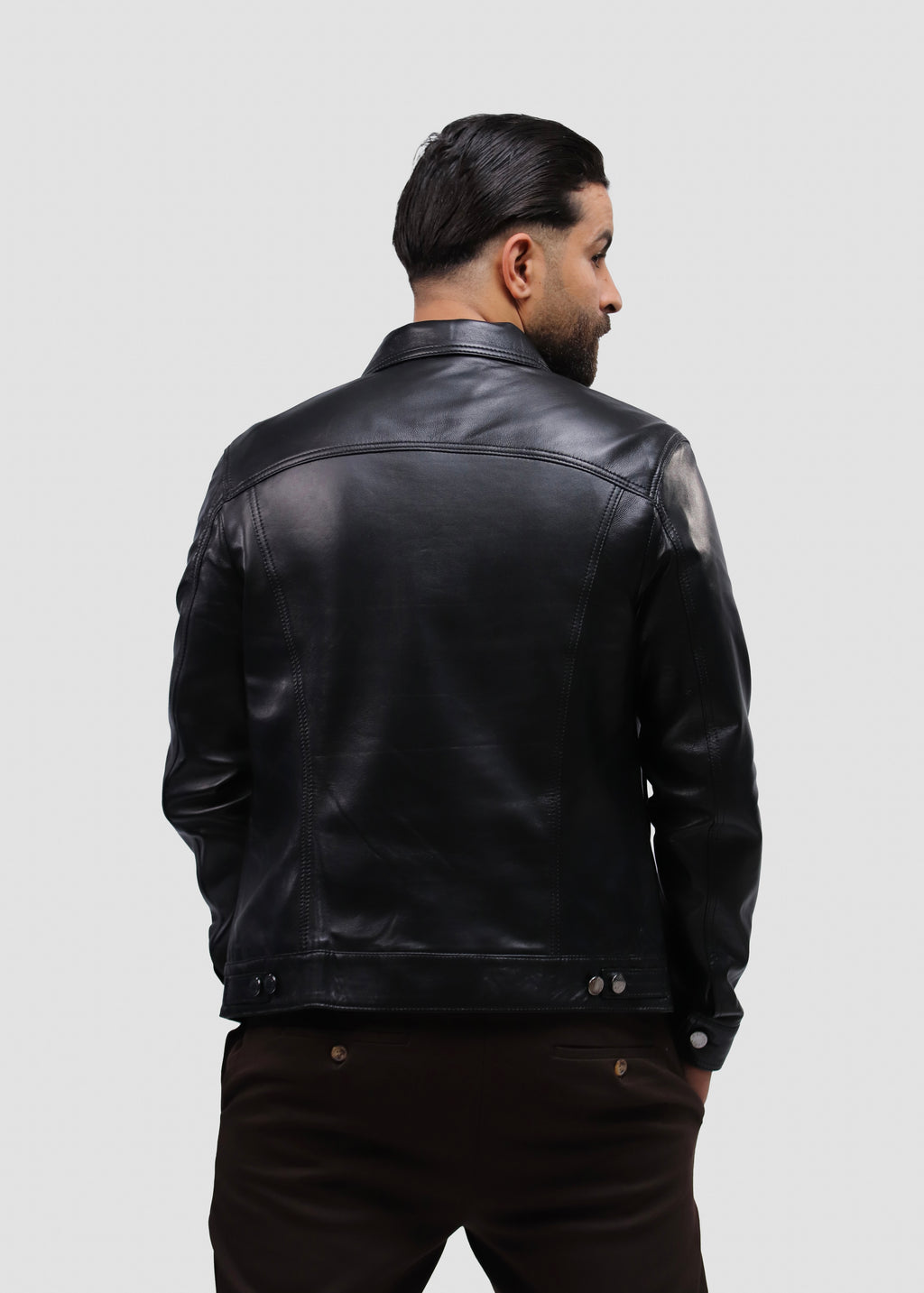 Veste en Cuir Noir Regular Fit.  ɴ𝓸𝓾𝓿𝓮𝓵𝓵𝓮 𝓬𝓸𝓵𝓵𝓮𝓬𝓽𝓲𝓸𝓷