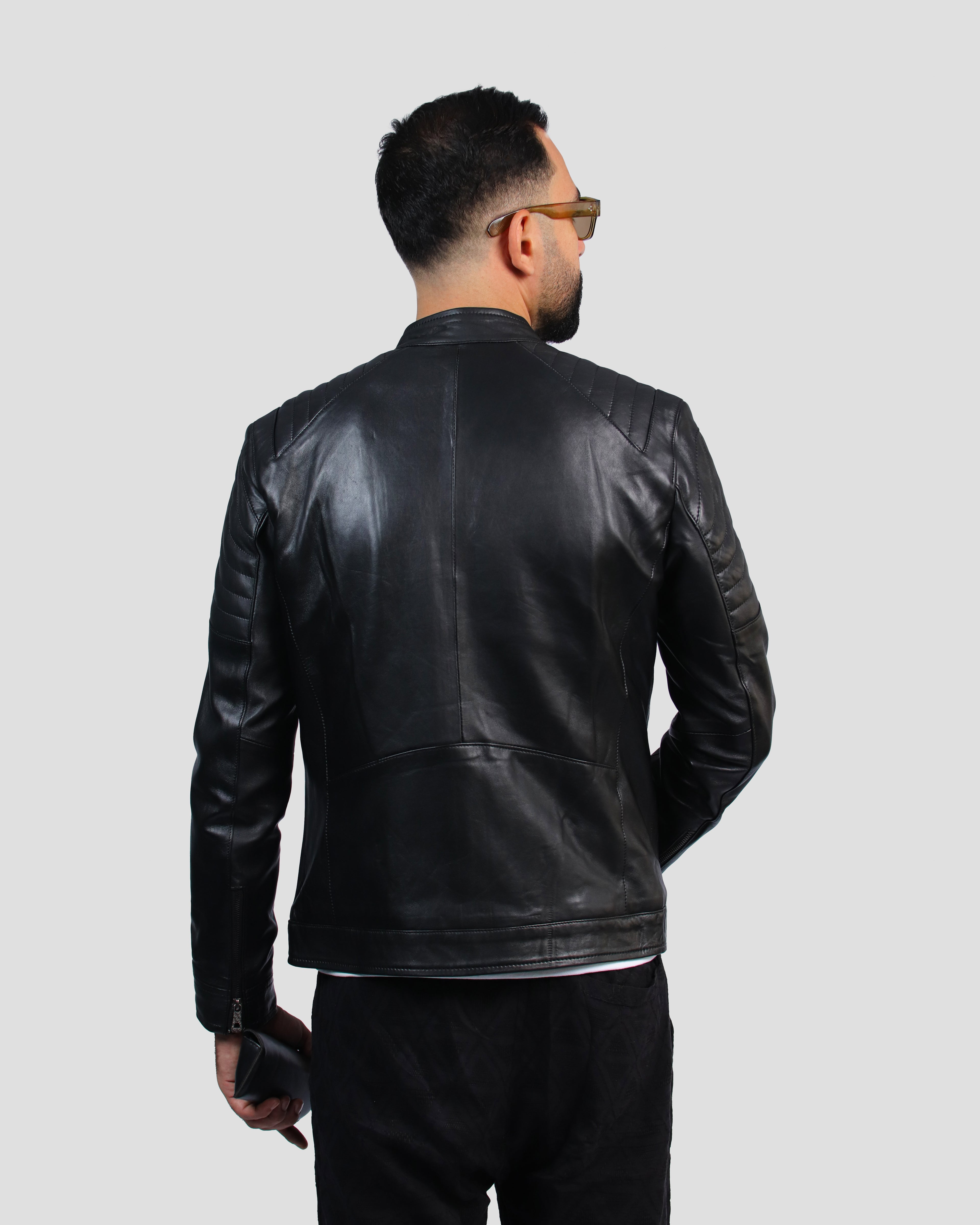 Blouson noir en cuir véritable