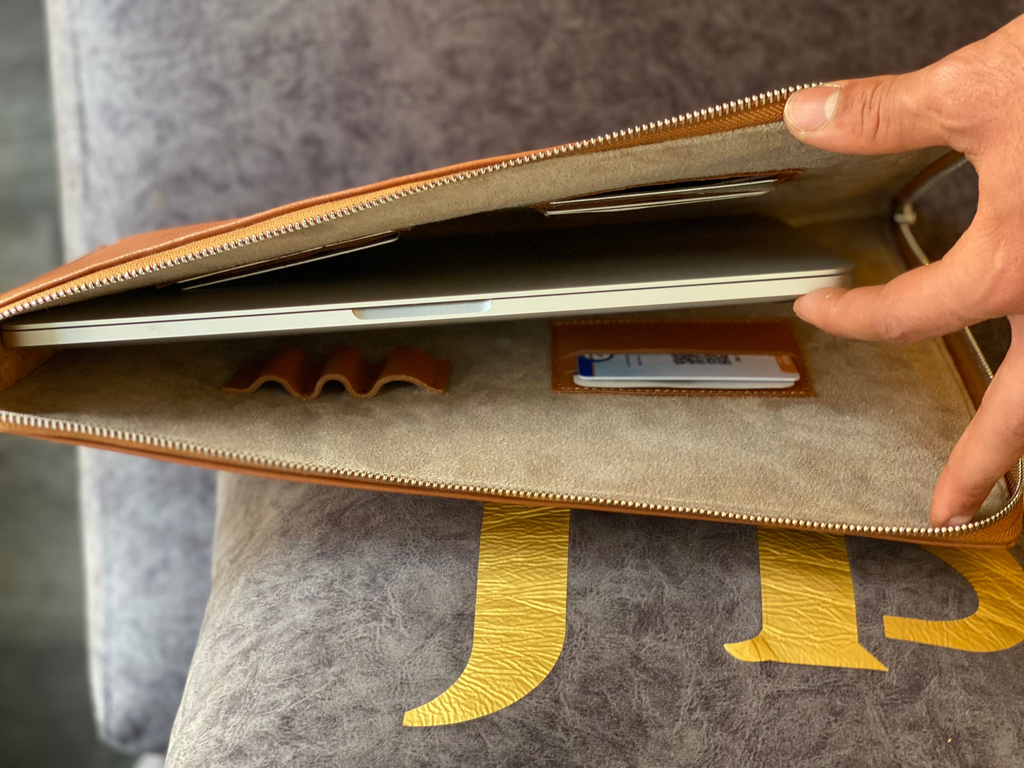 Pochette d’ordinateur portable en cuir marron Baxter